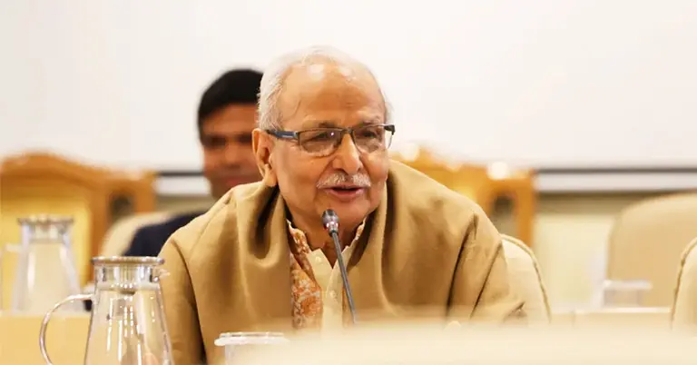 বক্তব্য রাখছেন বদিউল আলম মজুমদার